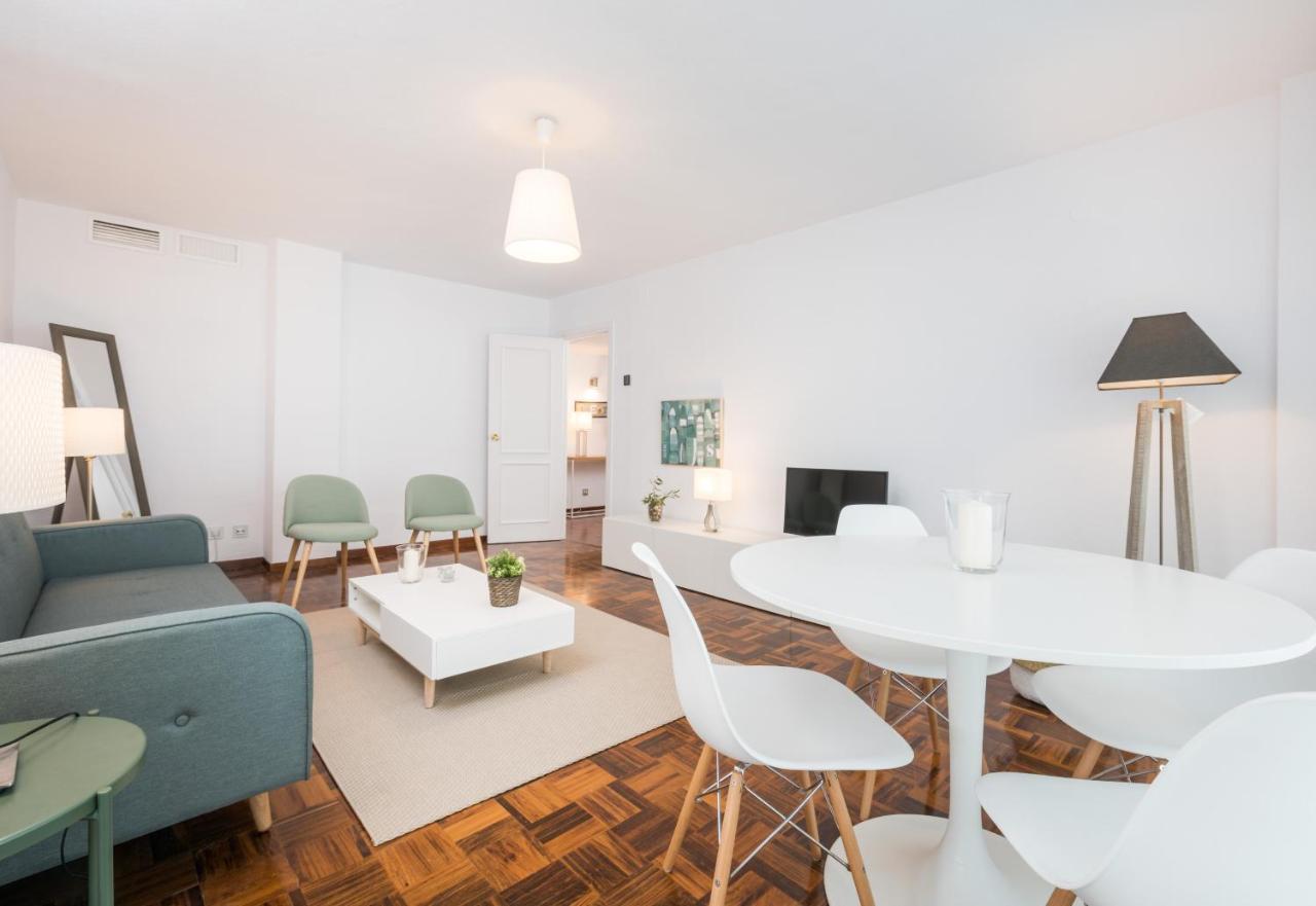 Apartamentos Paseo De La Farola Màlaga Exteriér fotografie